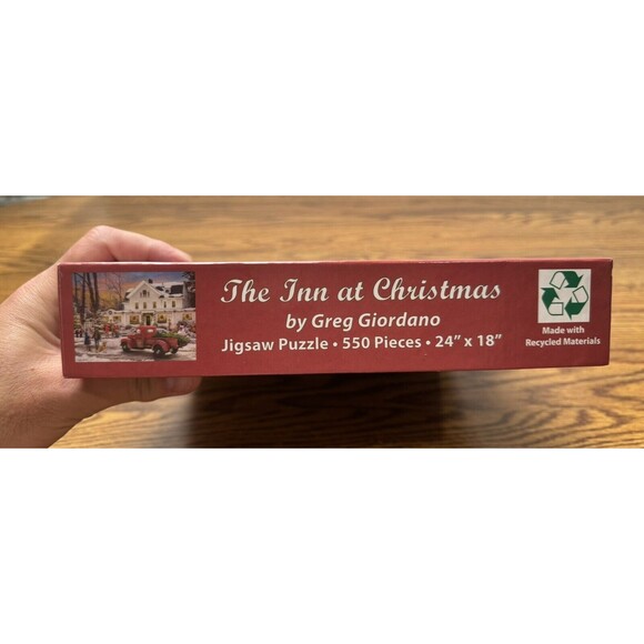 Vermont Christmas Company The Inn at Christmas‎ 550 Piece Jigsaw Puzzle - Picture 5 of 8